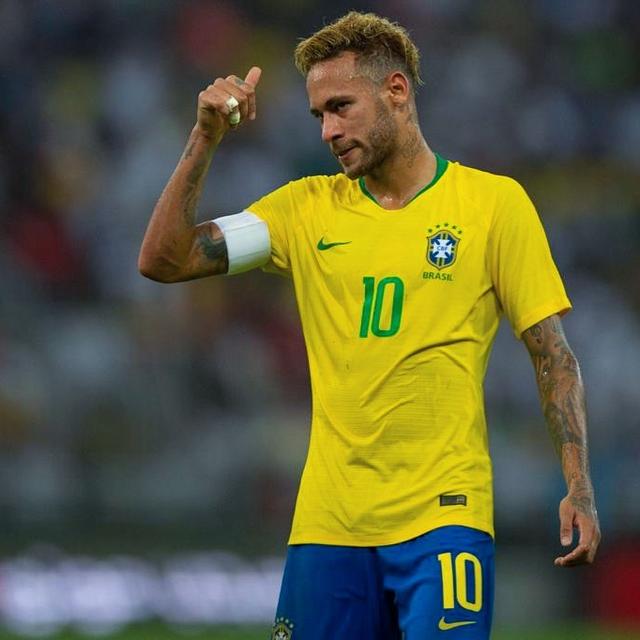 中超：武汉三镇主场1-0小胜上海申花（中超：武汉三镇主场1比0力克上海申花）