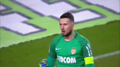 篮球湖人替补锋线表现抢眼