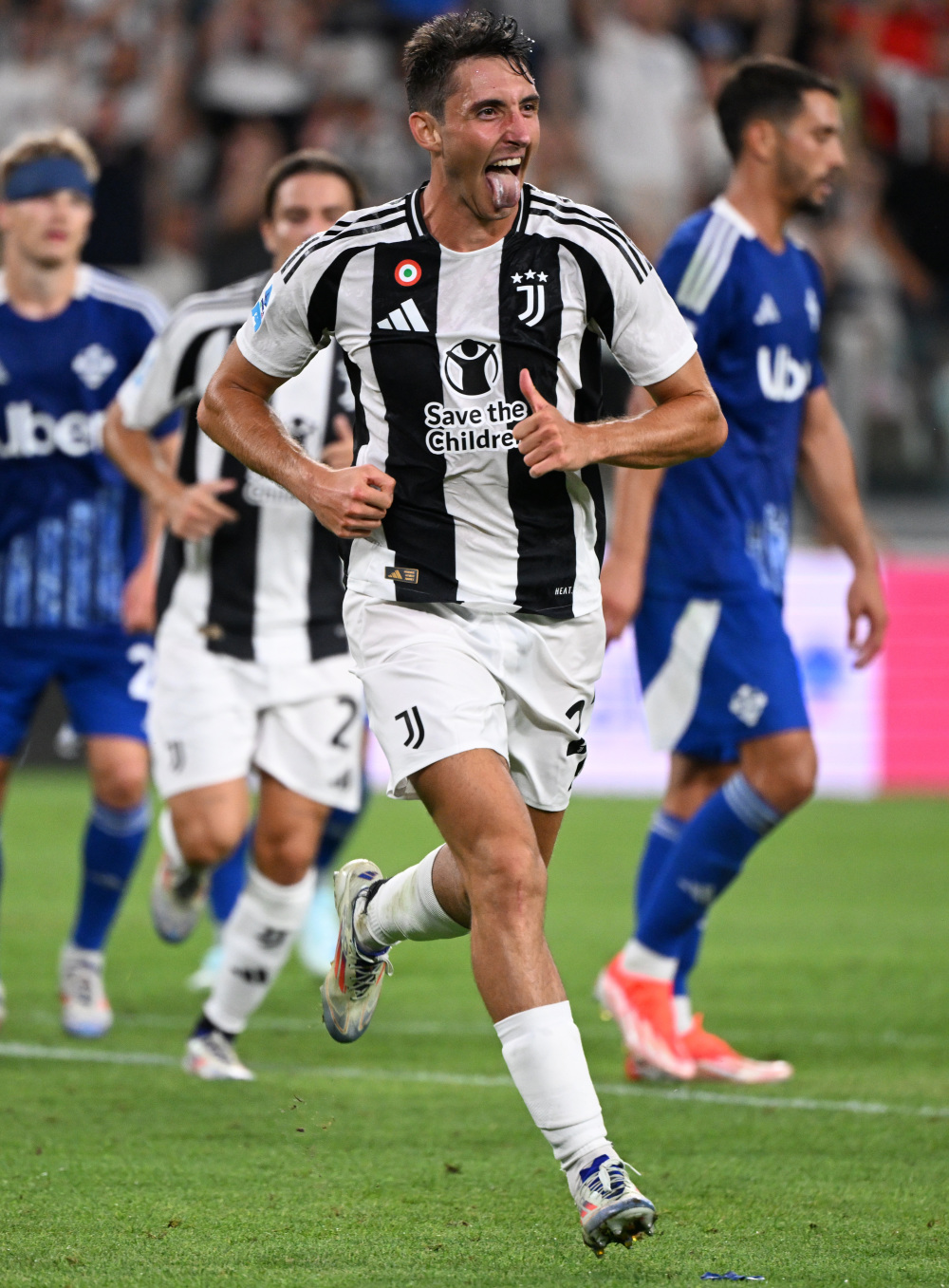 勇士外线三分连续暴走